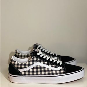 VANS Men’s Old Skool Sneaker Size 11